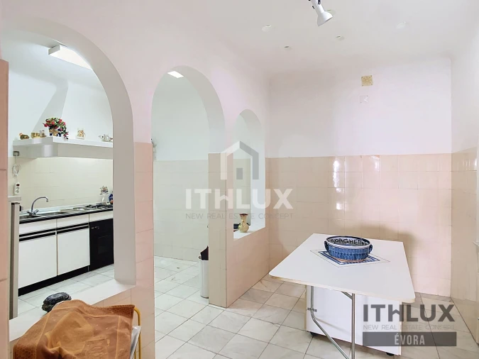 Moradia T2 para Venda em Nossa Senhora da Conceição e São Bartolomeu Foto 4