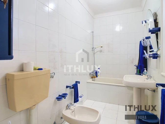 Moradia T2 para Venda em Nossa Senhora da Conceição e São Bartolomeu Foto 11