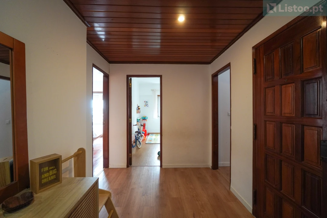 Apartamento T3 para Venda em Rio de Mouro Foto 23