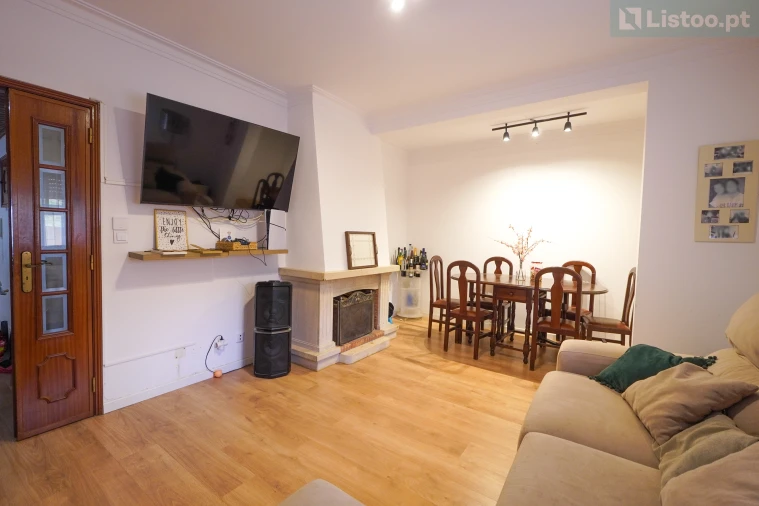 Apartamento T3 para Venda em Rio de Mouro Foto 6