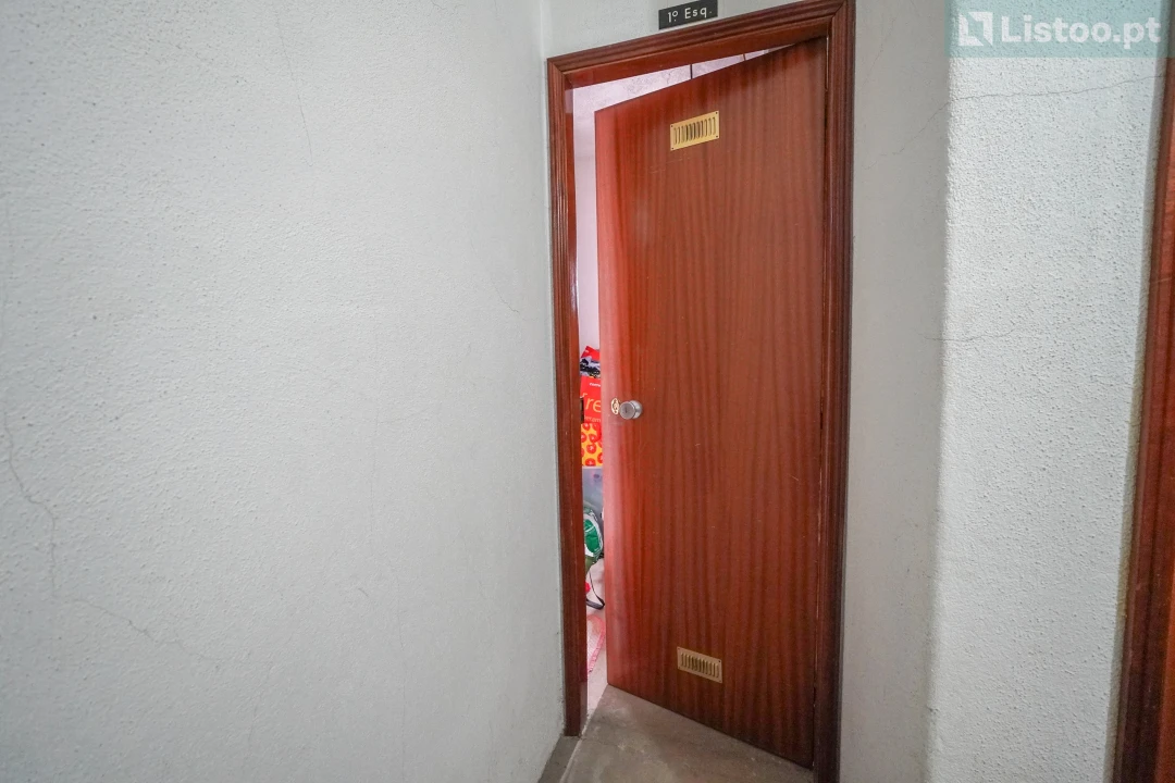 Apartamento T3 para Venda em Rio de Mouro Foto 32