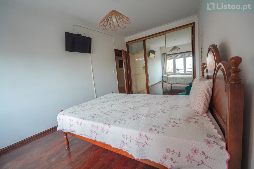 Apartamento T3 para Venda em Rio de Mouro Foto 14