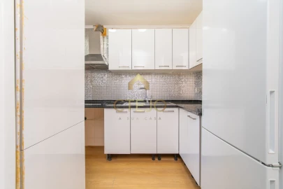 Apartamento T2 para Venda em Olivais