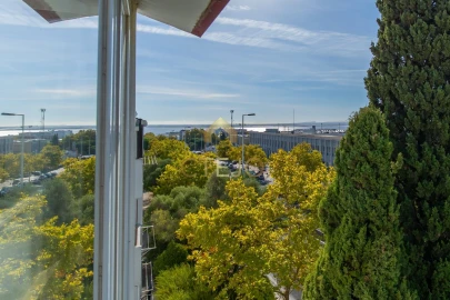 Apartamento T2 para Venda em Olivais