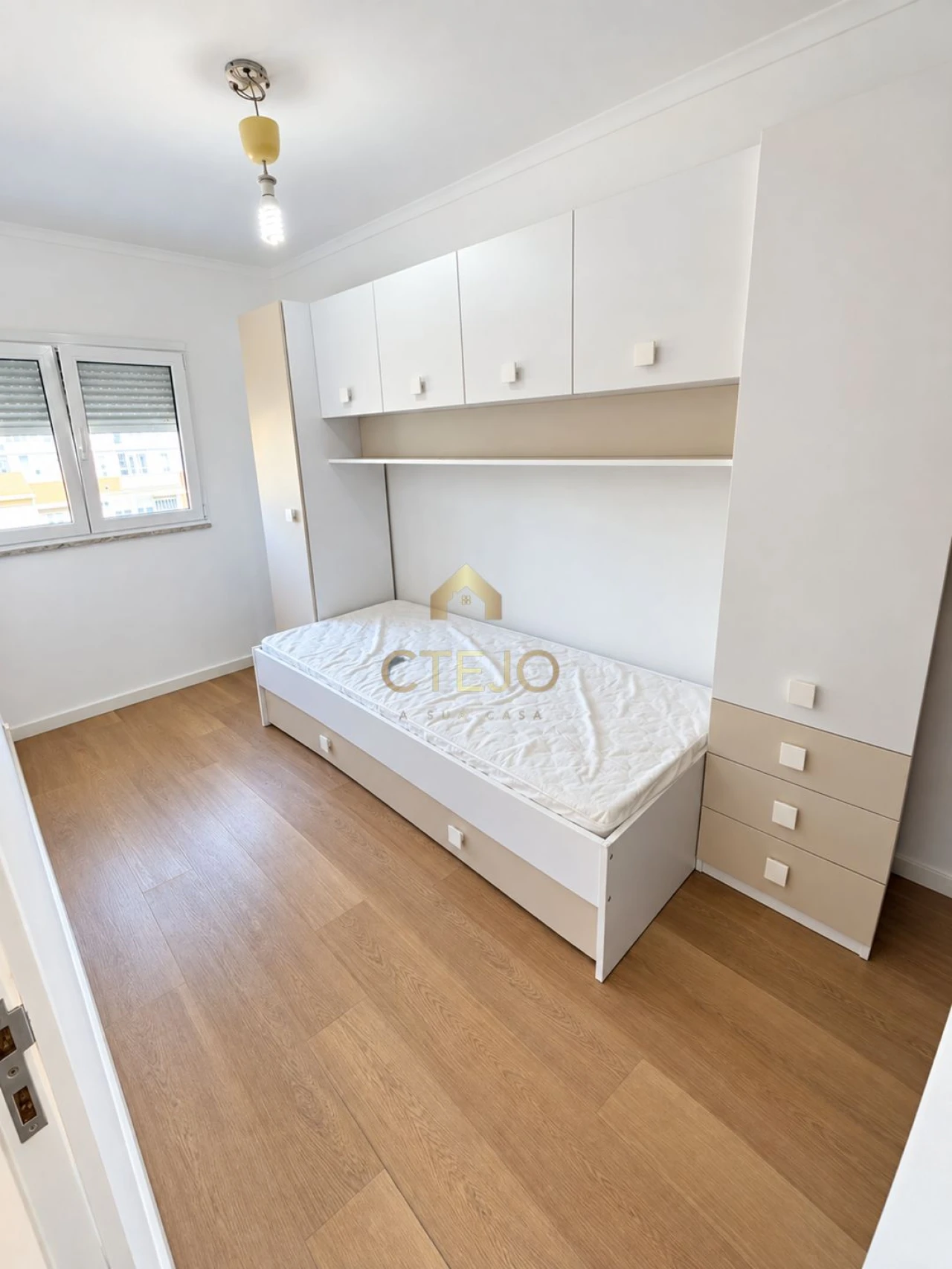 Apartamento T2 para Venda em Olivais Foto 1