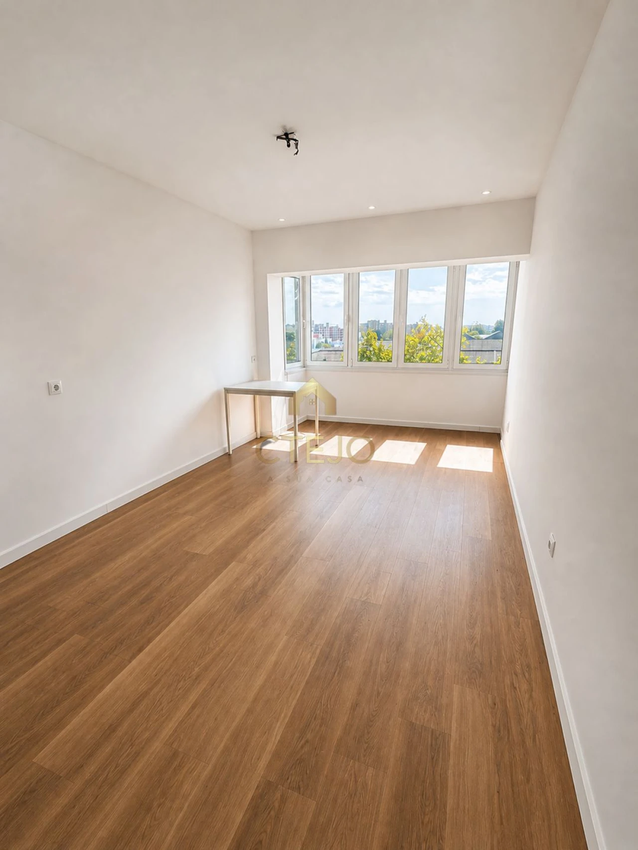 Apartamento T2 para Venda em Olivais Foto 4