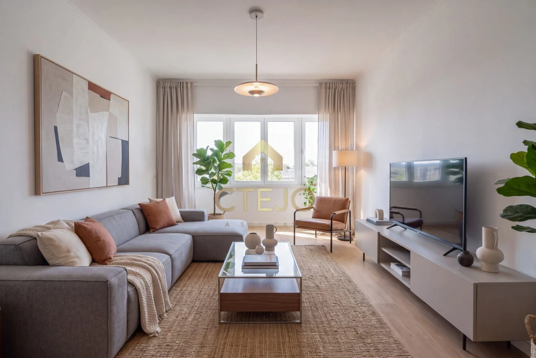 Apartamento T2 para Venda em Olivais Foto 6