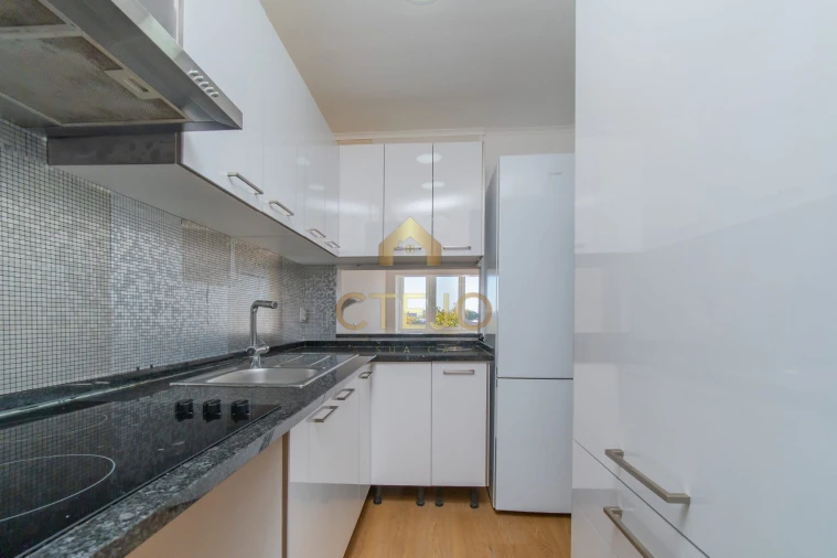 Apartamento T2 para Venda em Olivais Foto 7