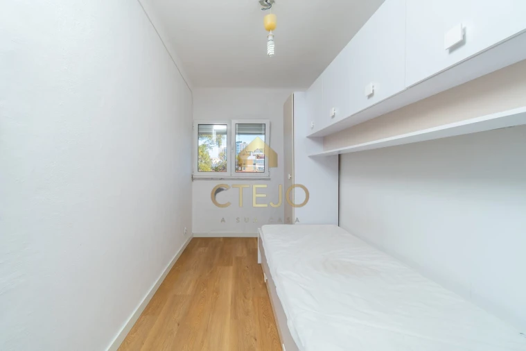 Apartamento T2 para Venda em Olivais Foto 15