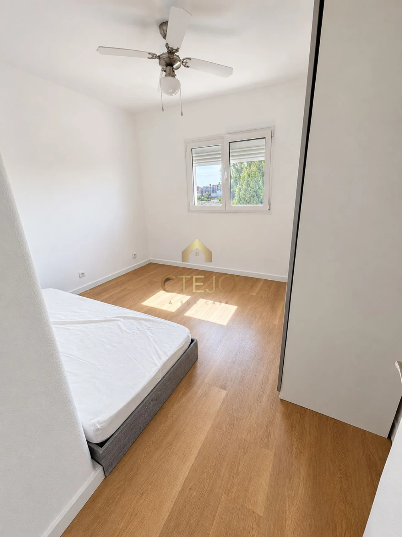 Apartamento T2 para Venda em Olivais Foto 7