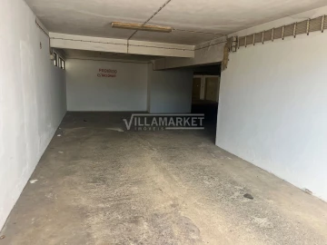 Garagem para Venda em Albufeira e Olhos de Água
