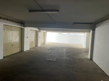 Garagem para Venda em Albufeira e Olhos de Água