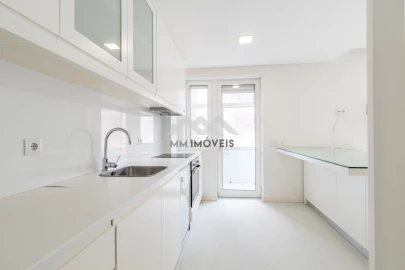 Apartamento T2 para Arrendamento em Bonfim