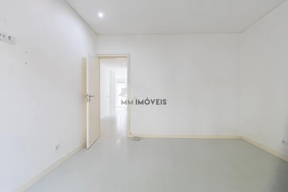 Apartamento T2 para Arrendamento em Bonfim