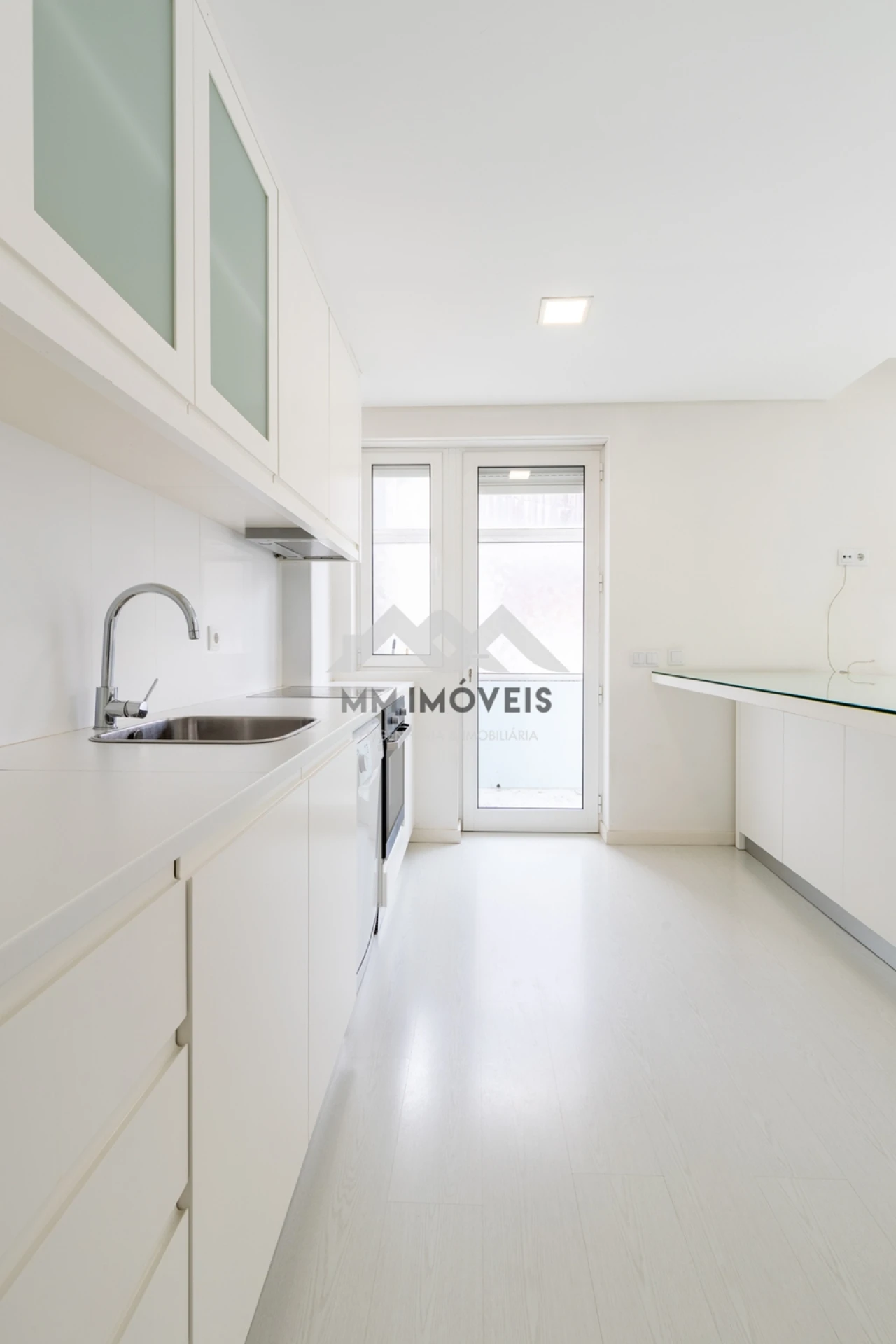 Apartamento T2 para Arrendamento em Bonfim Foto 16