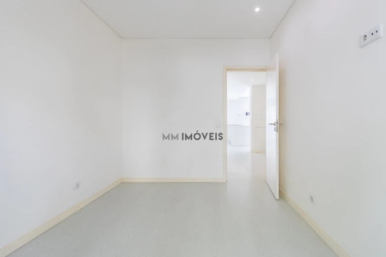 Apartamento T2 para Arrendamento em Bonfim Foto 21