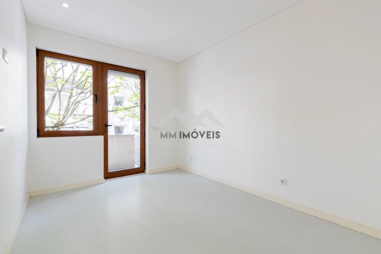 Apartamento T2 para Arrendamento em Bonfim Foto 20