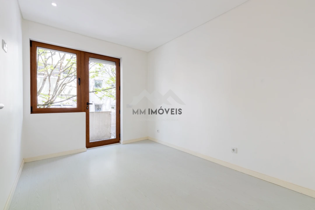 Apartamento T2 para Arrendamento em Bonfim Foto 20
