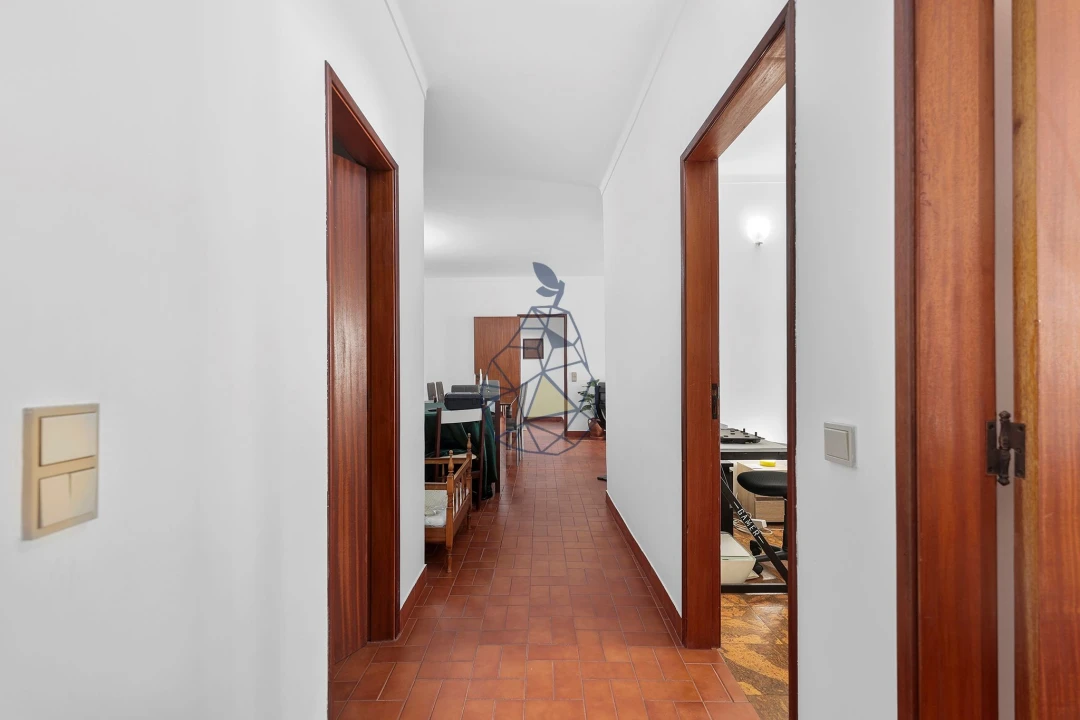 Apartamento T2 para Venda em Portimão Foto 30