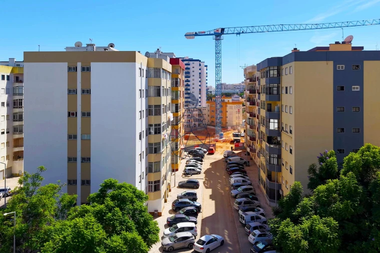 Apartamento T2 para Venda em Portimão Foto 40
