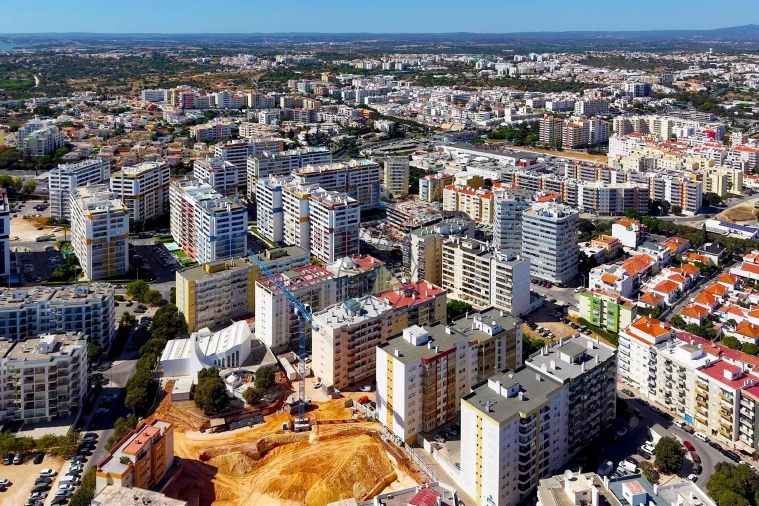 Apartamento T2 para Venda em Portimão Foto 41