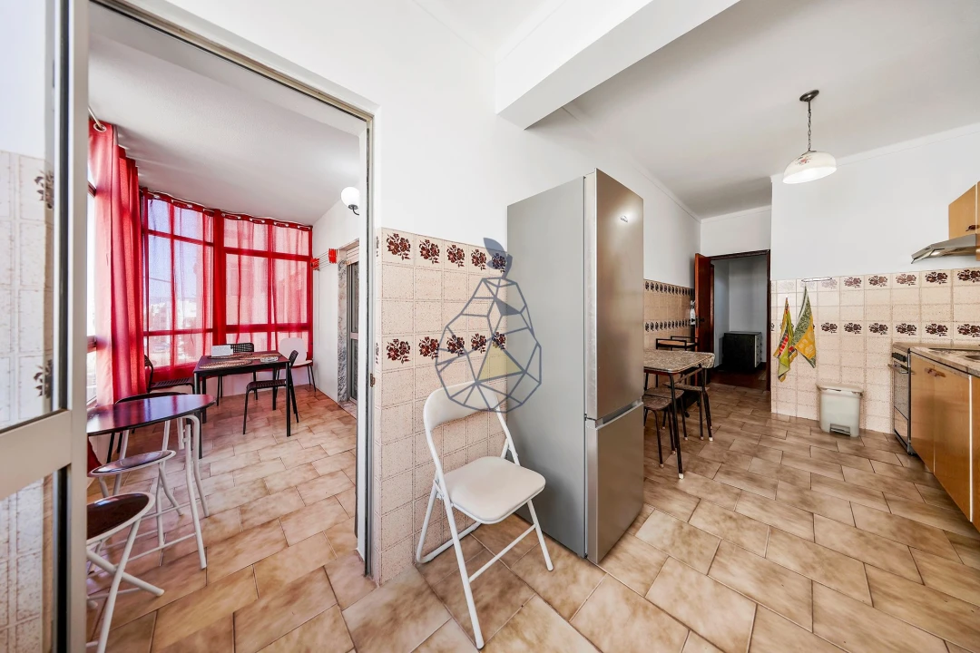 Apartamento T2 para Venda em Portimão Foto 11