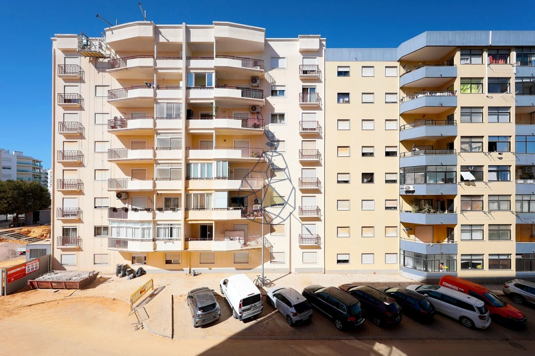 Apartamento T2 para Venda em Portimão Foto 7