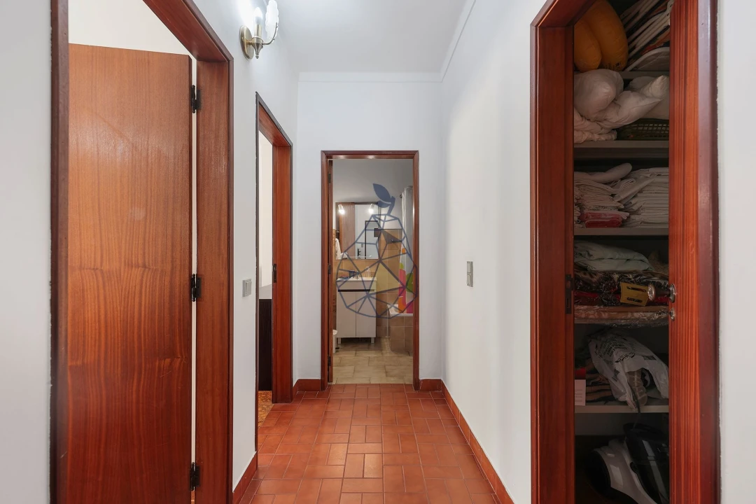 Apartamento T2 para Venda em Portimão Foto 22