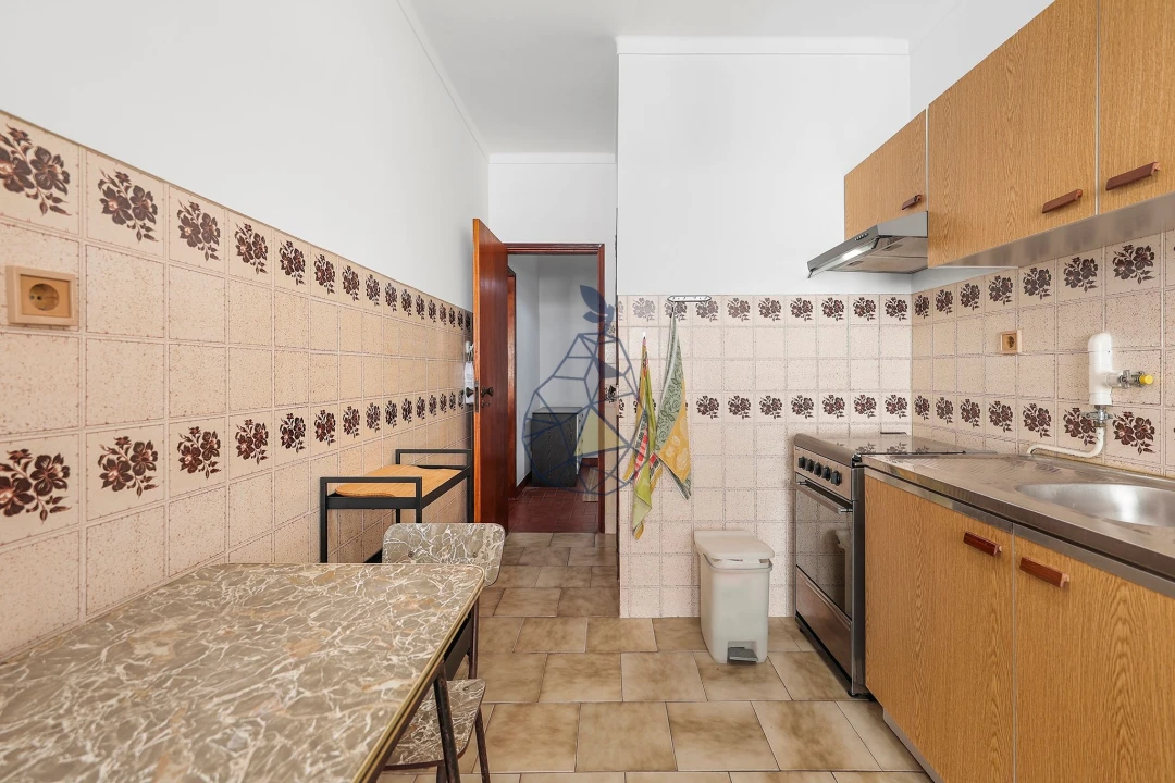 Apartamento T2 para Venda em Portimão Foto 12