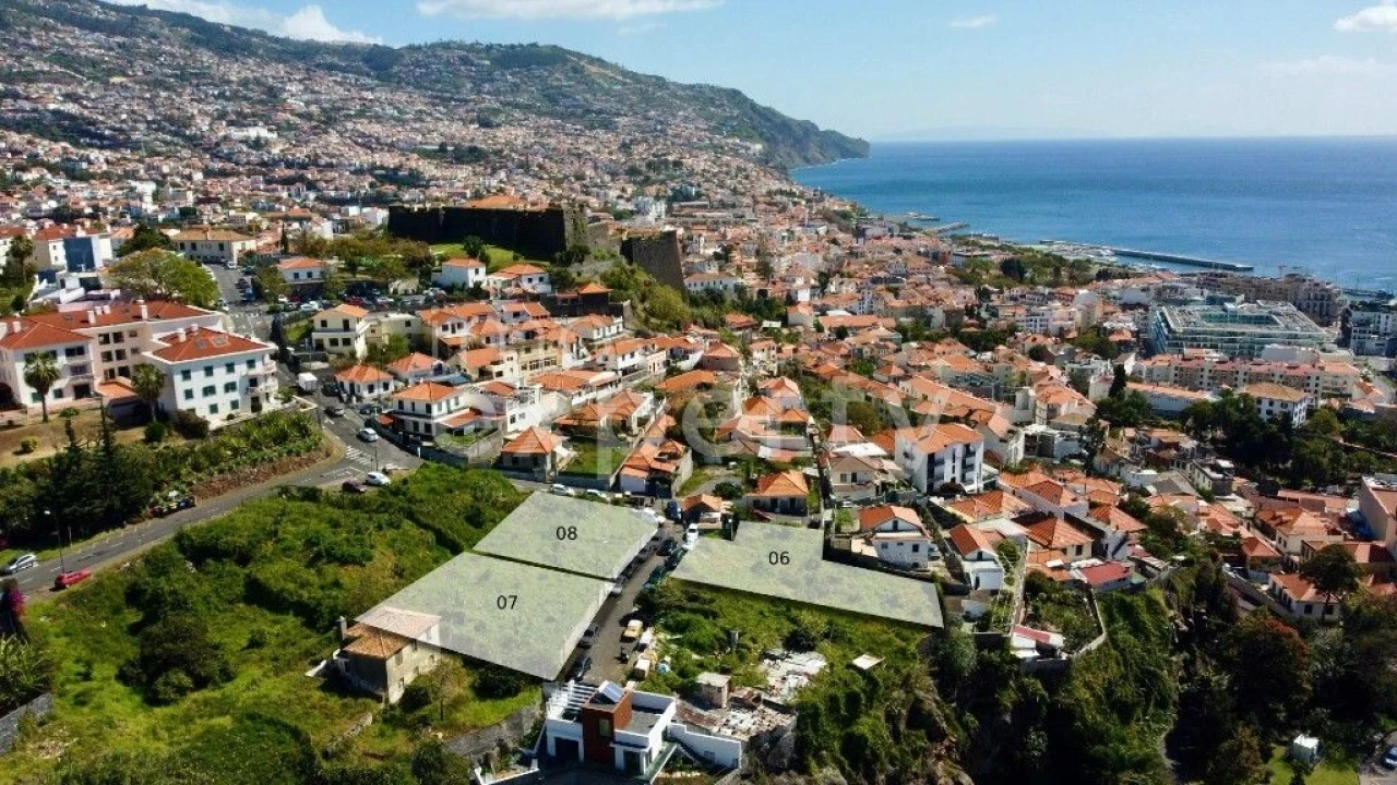 Terreno para Venda em Funchal (São Pedro) Foto 2