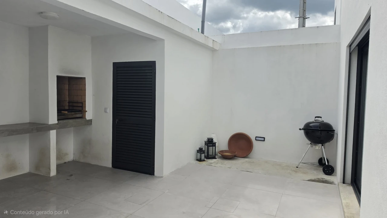 Moradia T3 para Venda em São Vicente Ferreira Foto 35