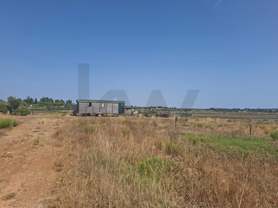 Terreno para Venda em Lagos (São Sebastião e Santa Maria) Foto 9
