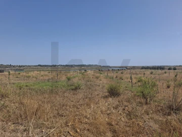 Terreno para Venda em Lagos (São Sebastião e Santa Maria)