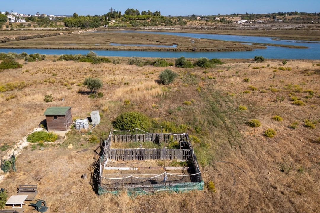Terreno para Venda em Lagos (São Sebastião e Santa Maria) Foto 9