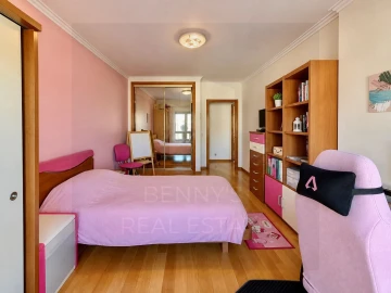 Apartamento T3 para Venda em Massamá e Monte Abraão