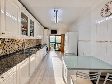 Apartamento T3 para Venda em Massamá e Monte Abraão