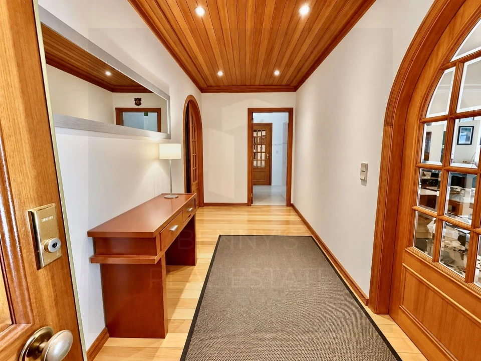 Apartamento T3 para Venda em Massamá e Monte Abraão Foto 4