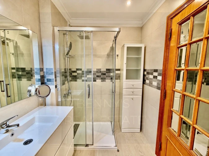 Apartamento T3 para Venda em Massamá e Monte Abraão Foto 30