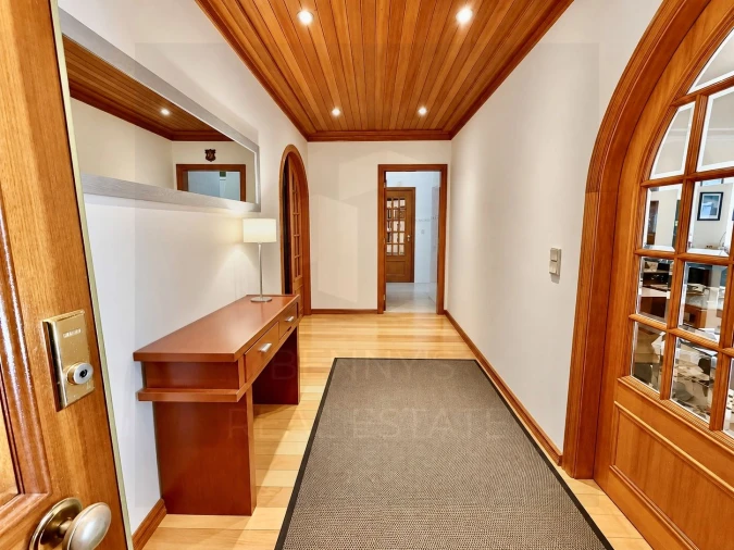 Apartamento T3 para Venda em Massamá e Monte Abraão Foto 4
