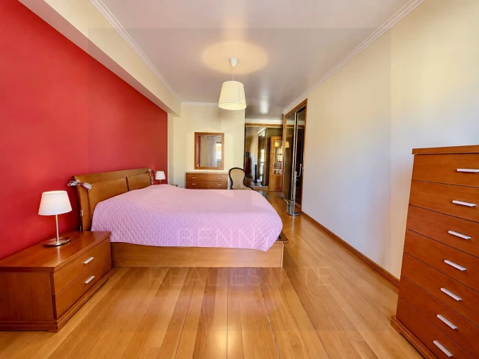 Apartamento T3 para Venda em Massamá e Monte Abraão Foto 28