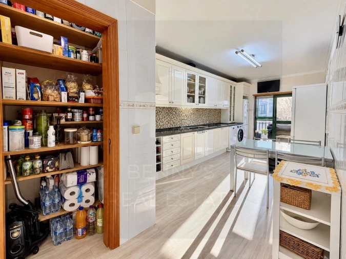 Apartamento T3 para Venda em Massamá e Monte Abraão Foto 9