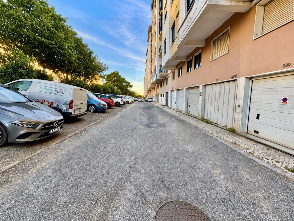 Apartamento T3 para Venda em Massamá e Monte Abraão Foto 34