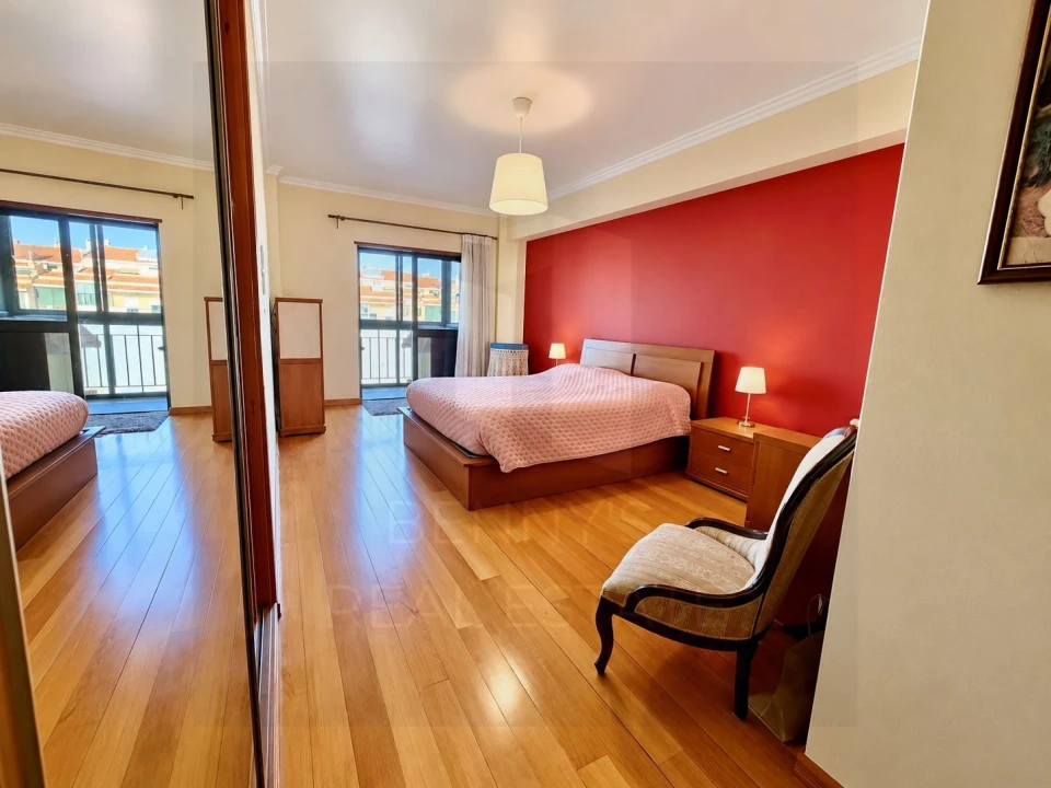 Apartamento T3 para Venda em Massamá e Monte Abraão Foto 26