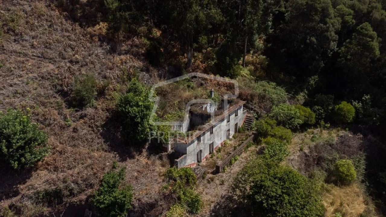 Moradia T3 para Venda em Caniço Foto 3