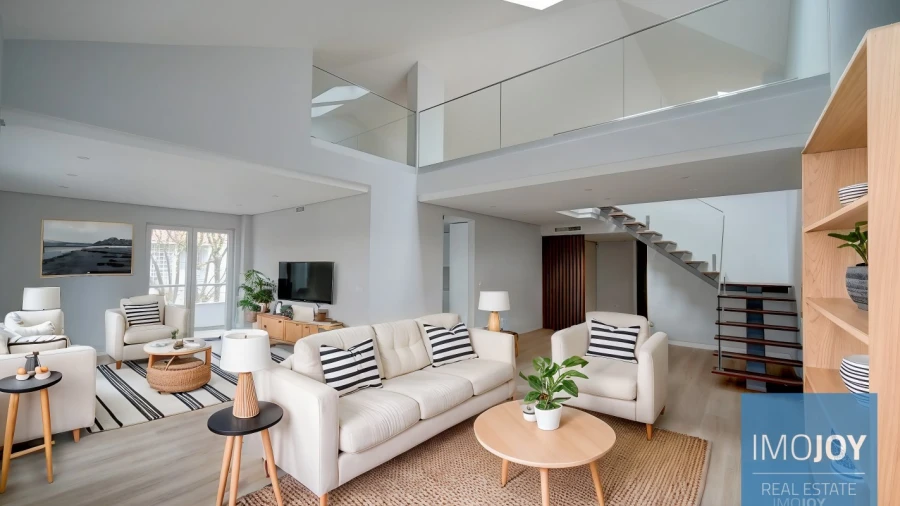 Apartamento T3 para Venda em Carcavelos e Parede