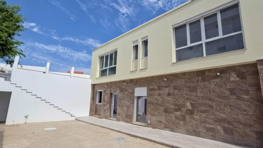 Moradia T4 para Venda em São Domingos de Rana