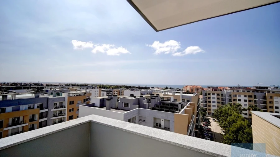 Apartamento T3 para Venda em Carcavelos e Parede