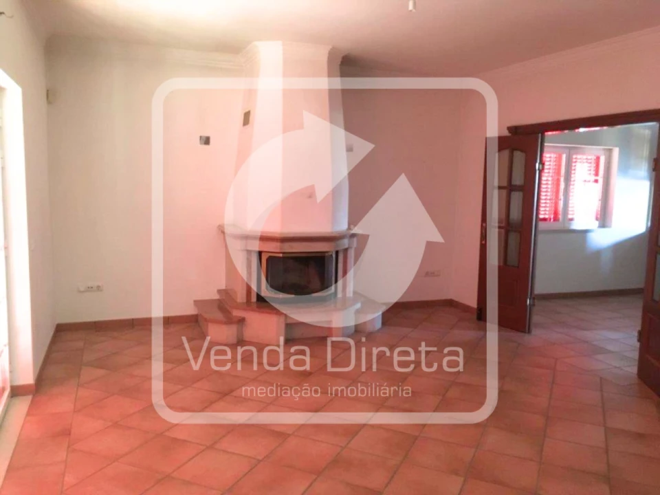 Moradia T4 para Venda em Alcanhões Foto 11