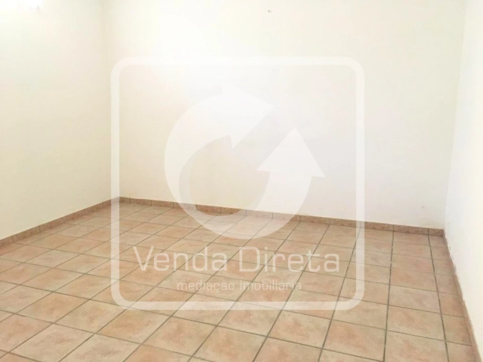 Moradia T4 para Venda em Alcanhões Foto 19