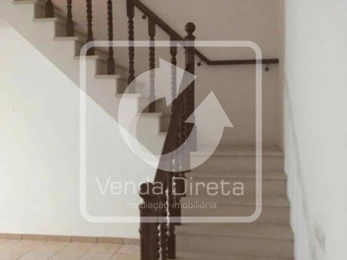 Moradia T4 para Venda em Alcanhões Foto 14